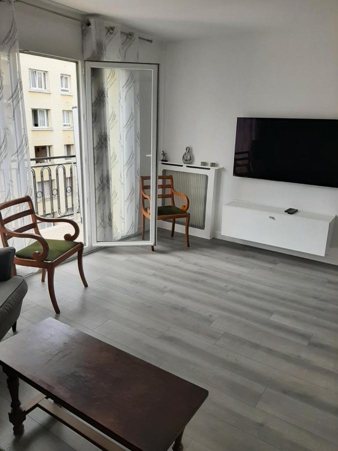 Appartement Cosy De Centre Ville Charenton-le-Pont Exterior photo